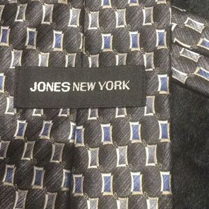 Jones New York tie